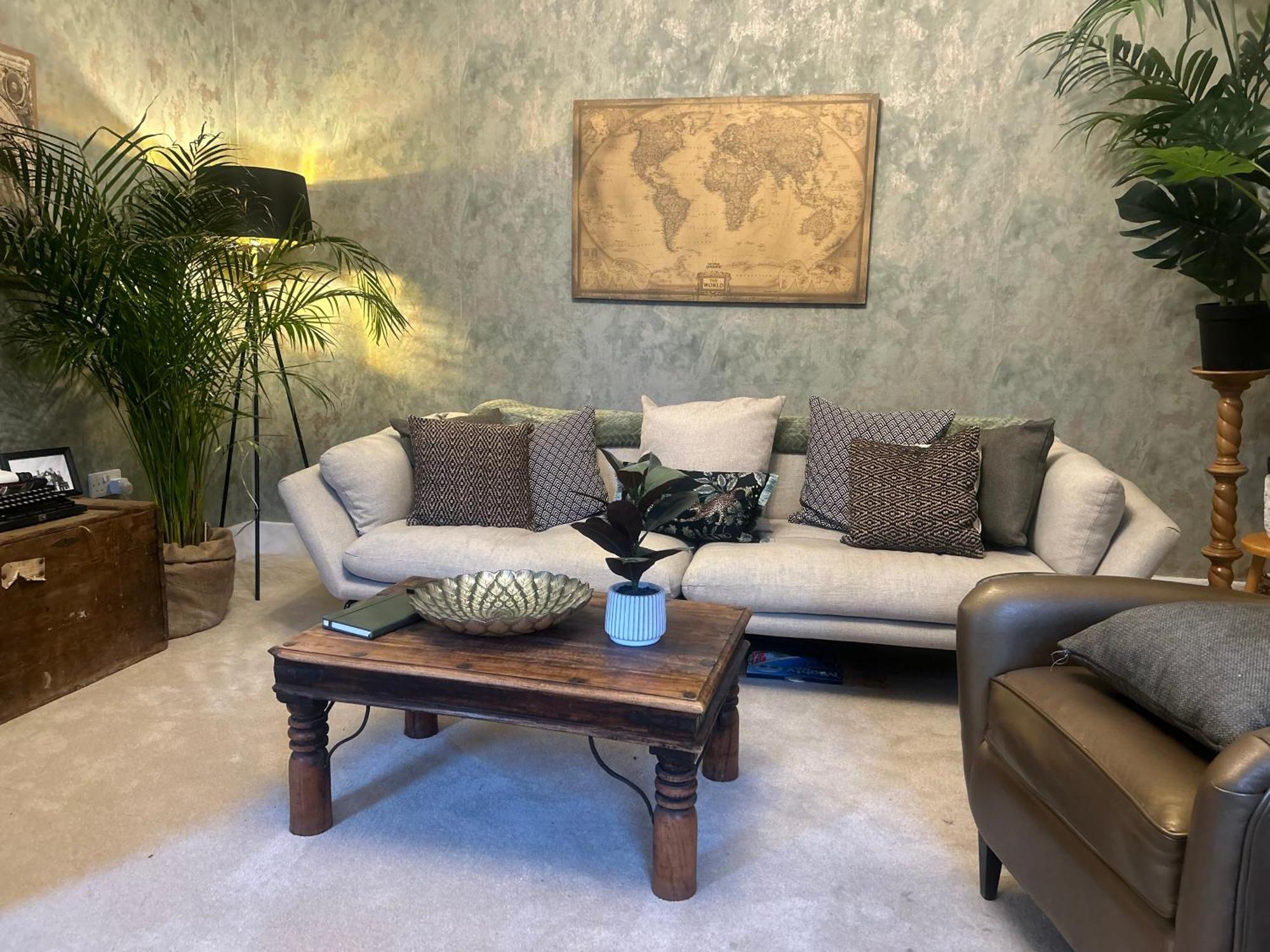 Park View Is A Beautiful Whole Entire House Close To Town Centre, Sleeps 8 In 4 Rooms, 2 Doubles And 4 Single Beds With 2 Shower Rooms, Available For Holidays, Insurance Stays, Trades People, Contractors, Pets Welcome Wisbech Luaran gambar